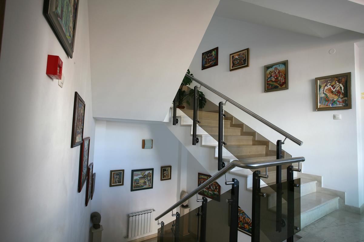 Отель Art Hotel Galeria Плевен-14